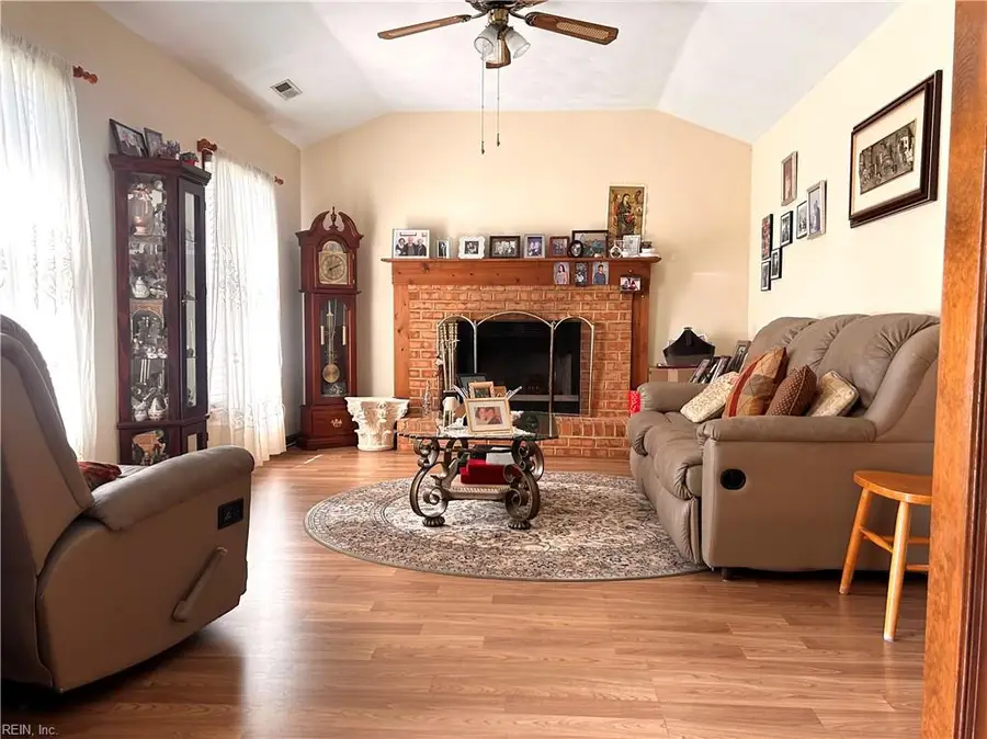 517 N Hills Drive, Chesapeake, VA 23320 - #3