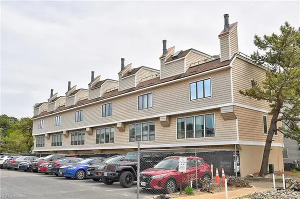 2328 Starfish Road, Virginia Beach, VA 23451