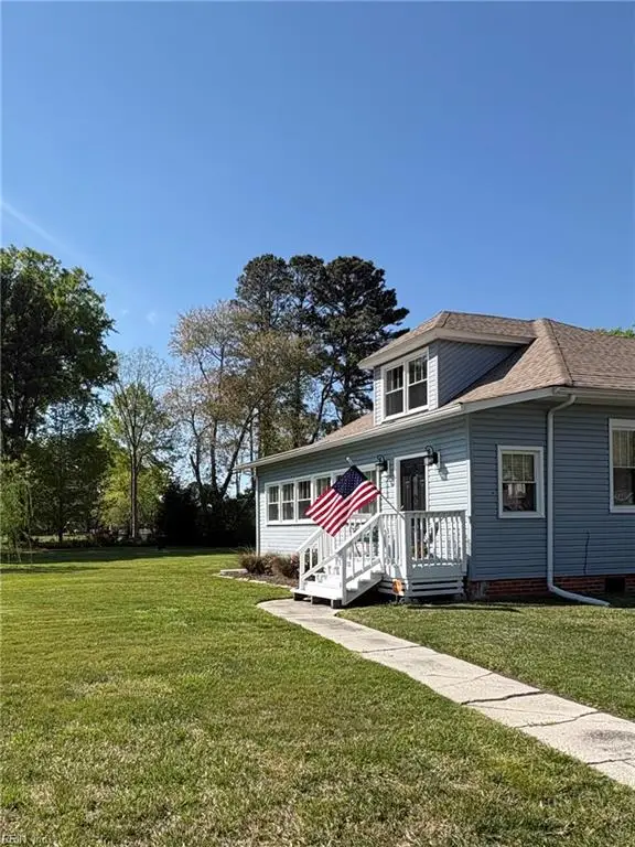 2513 Seaford Road, Seaford, VA 23696