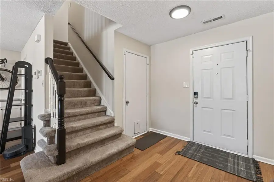 5136 Heathglen Circle, Virginia Beach, VA 23456 - #3