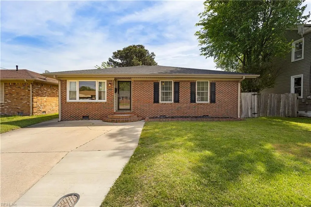 2121 Effingham Street, Portsmouth, VA 23704 - #1