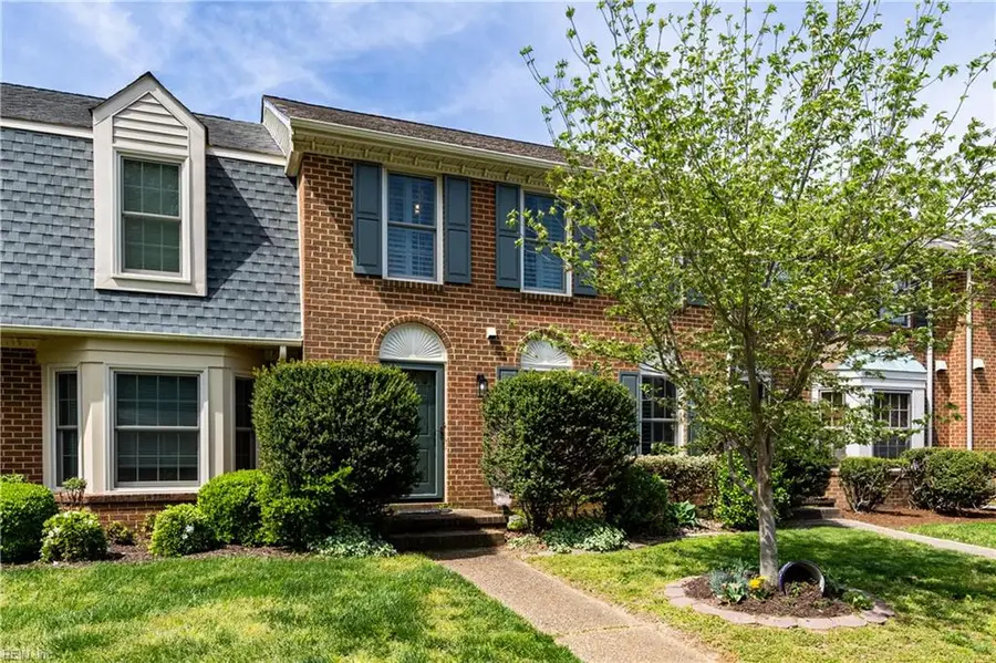 1037 Colonial Meadows Way, Virginia Beach, VA 23454 - #2