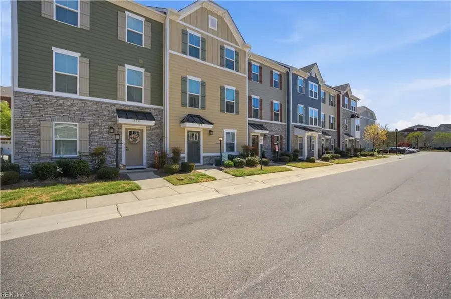 908 Hornswaggle Way, Chesapeake, VA 23323 - #2