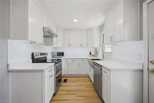 2077 Grey Fox Lane, Virginia Beach, VA 23456