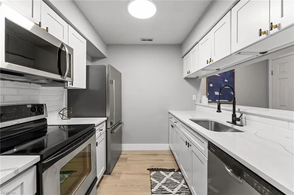 948 Saint Andrews Reach #B, Chesapeake, VA 23320 - #1