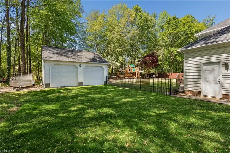 102 Michael Place, Yorktown, VA 23692 - #3