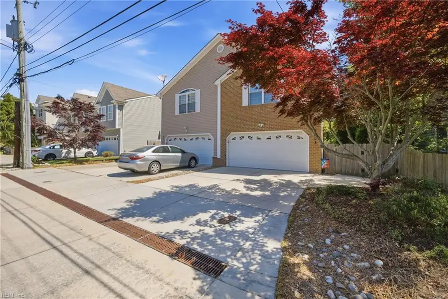 2208 E Berrie Circle, Virginia Beach, VA 23455 - #2