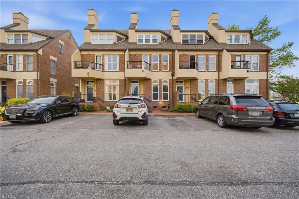 155 Crawford Parkway, Portsmouth, VA 23704 - #1