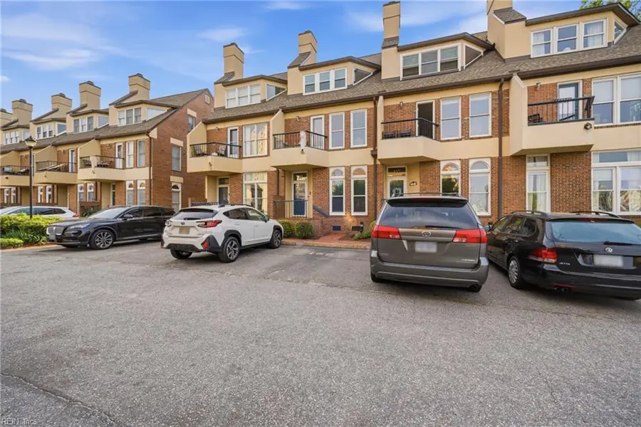 155 Crawford Parkway, Portsmouth, VA 23704 - #3