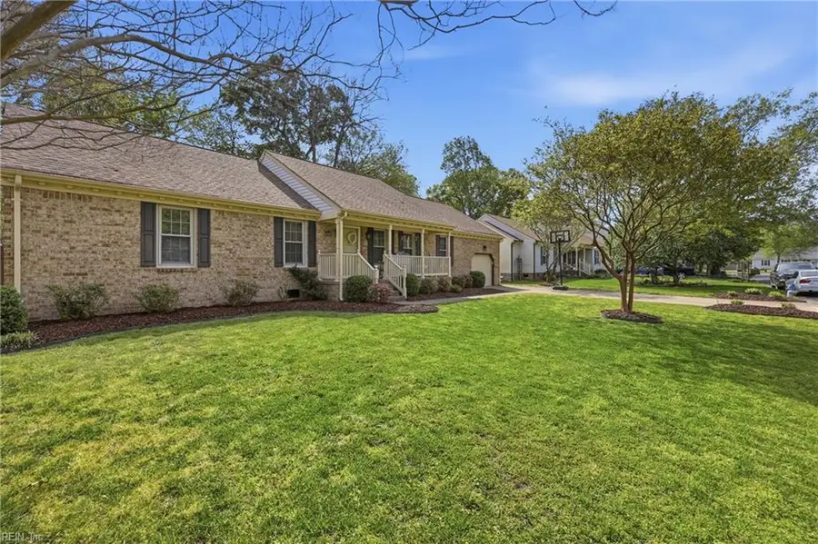 608 Ravenstone Drive, Chesapeake, VA 23322 - #3