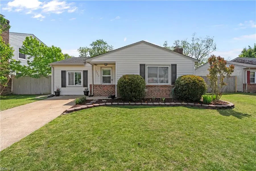 3833 Sunstream Parkway, Virginia Beach, VA 23456 - #2