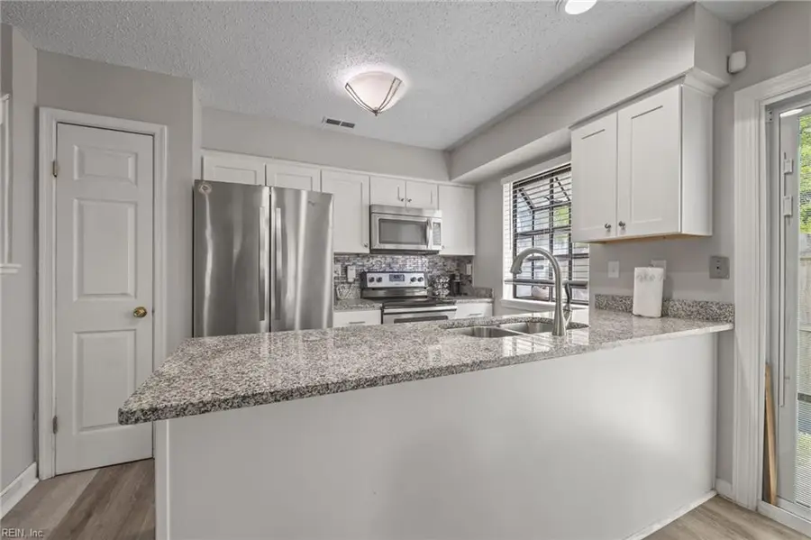 1940 Woodgate Arch #A, Chesapeake, VA 23320 - #2