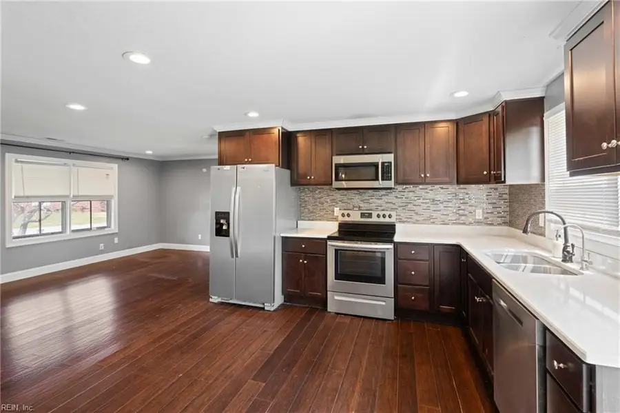 301 Viking Street, Portsmouth, VA 23701 - #3