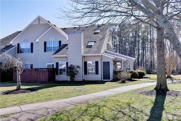 303 Hamlet Court, Yorktown, VA 23693
