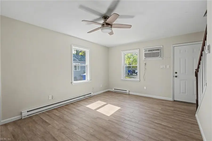 1820 Parkview Avenue, Norfolk, VA 23503 - #3