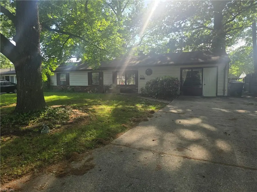 409 Garrison Place, Virginia Beach, VA 23452 - #2