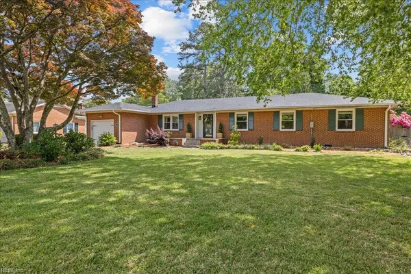 329 Old Drive, Chesapeake, VA 23322