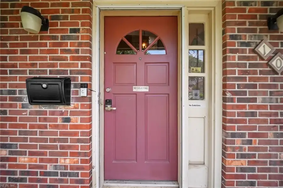 108 Garrett Drive, Hampton, VA 23669 - #2