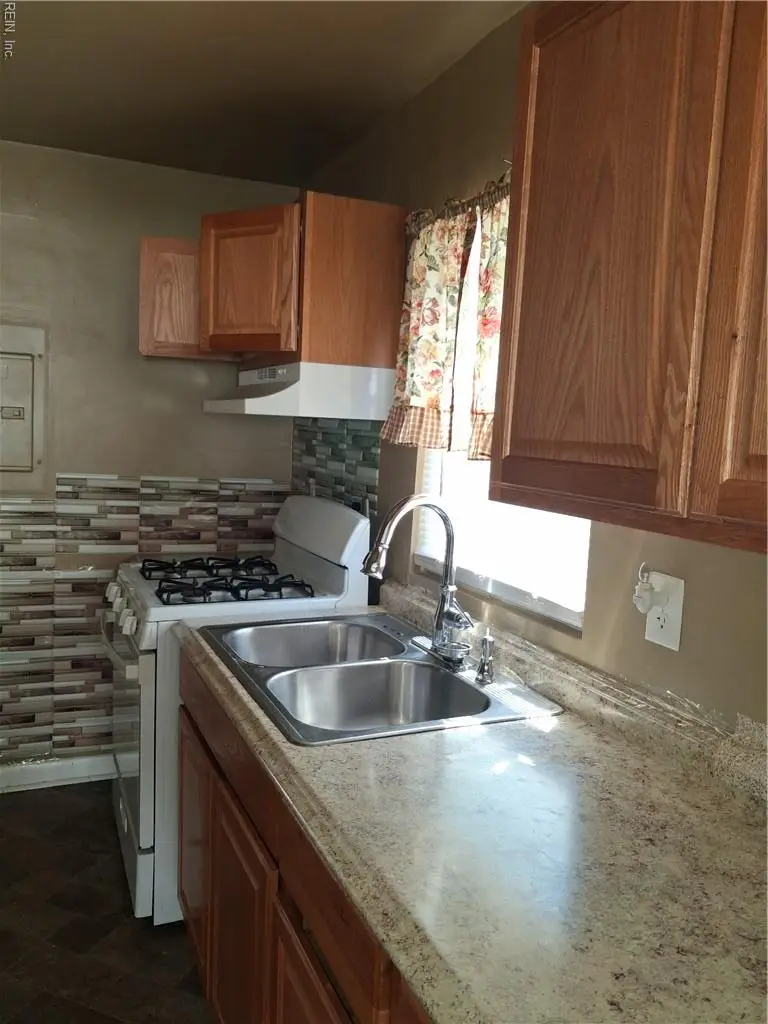 7422 Davidson Street, Norfolk, VA 23513 - #2