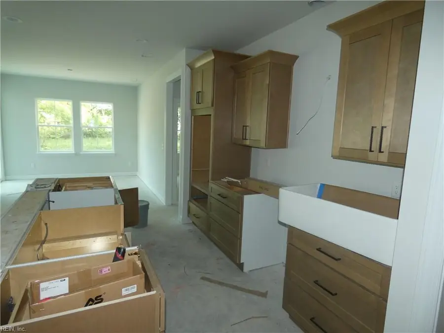 1093 Washington Drive, Chesapeake, VA 23322 - #3