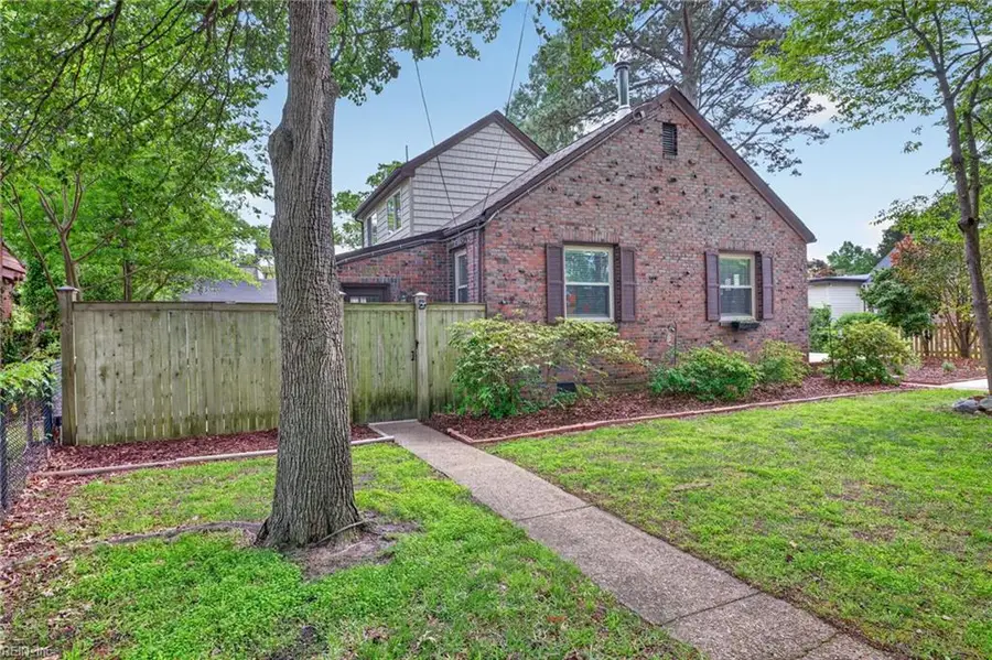 163 E Evans Street, Norfolk, VA 23503 - #2