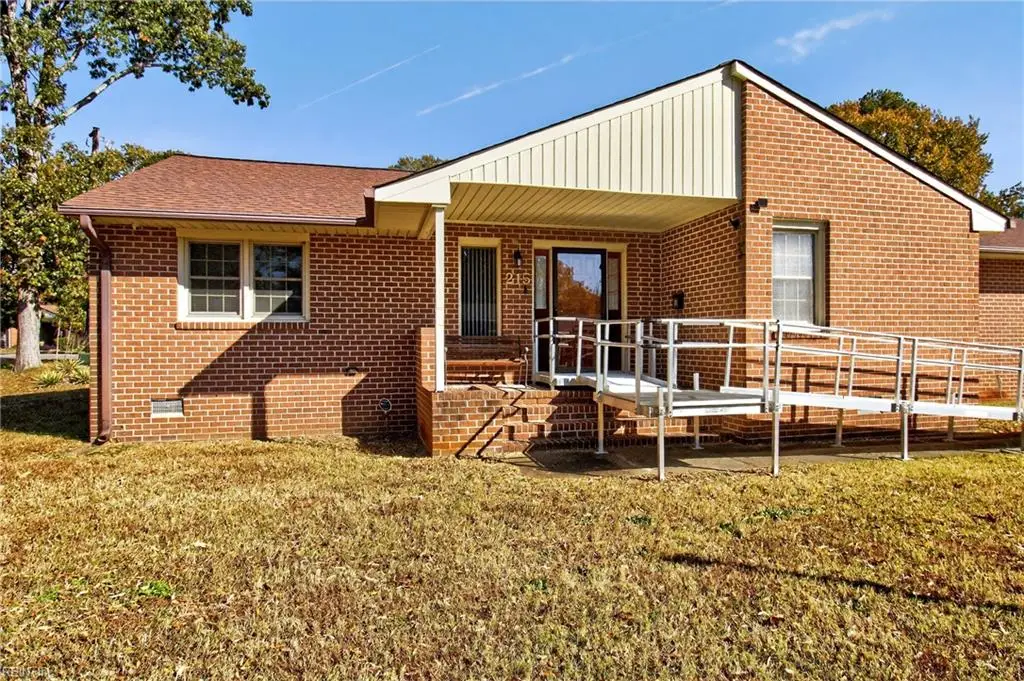 215 Woodbury Forrest Drive, Hampton, VA 23666 - #1