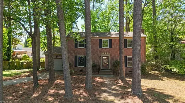 34 Laurel Wood Road, Newport News, VA 23602