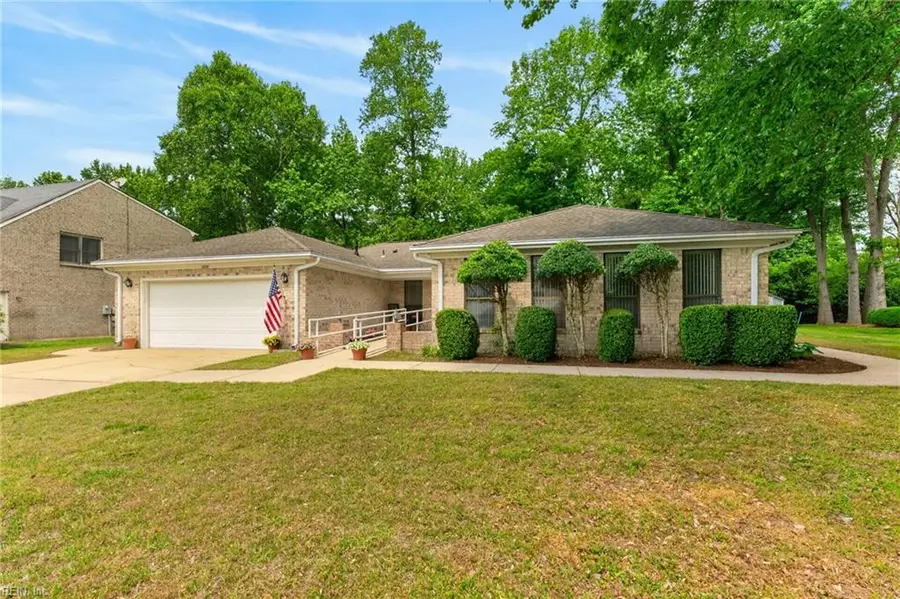 2696 Cantwell Road, Virginia Beach, VA 23453 - #2