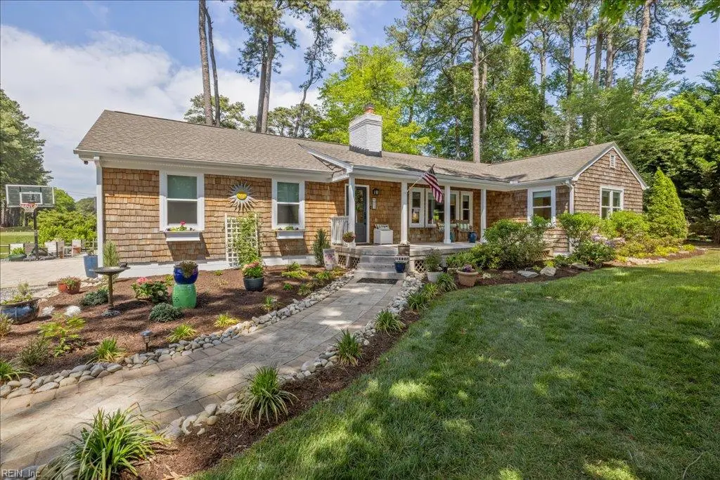 832 Cardinal Road, Virginia Beach, VA 23451 - #1