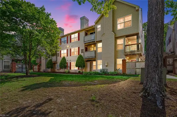 12742 Daybreak Circle, Newport News, VA 23602