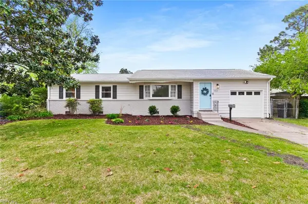 953 Carriage Hill Road, Virginia Beach, VA 23452