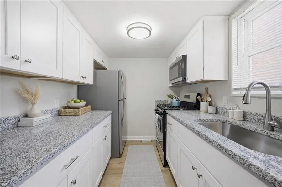 6442 Wellington Street Street, Norfolk, VA 23513 - #3