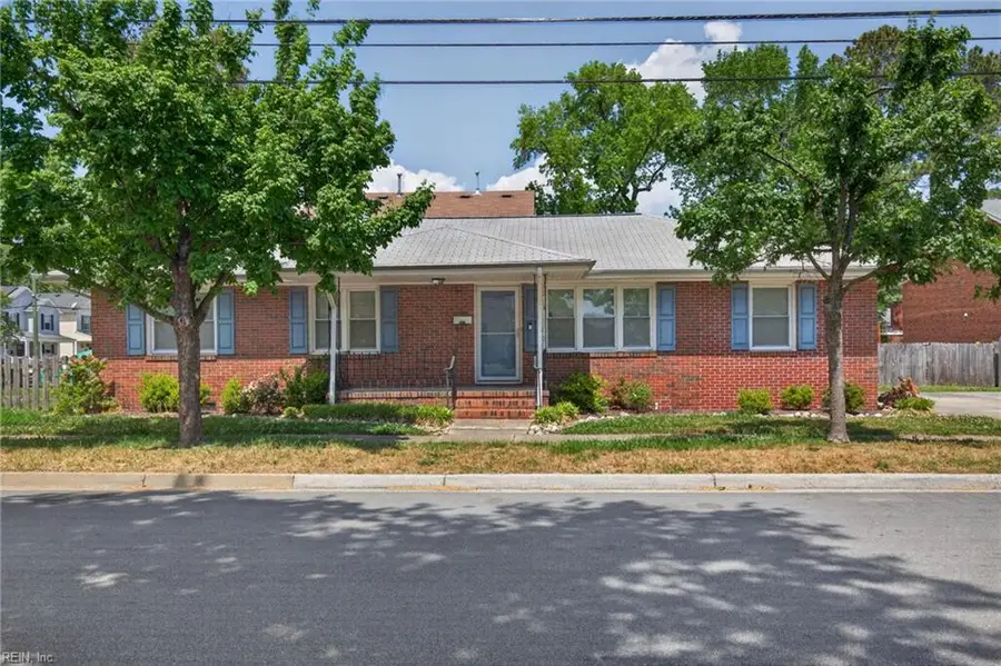 2800 Corprew Avenue, Norfolk, VA 23504 - #2