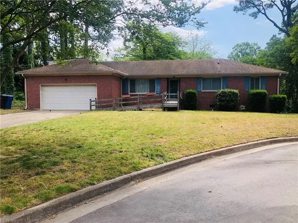 552 Crown Crescent, Chesapeake, VA 23325