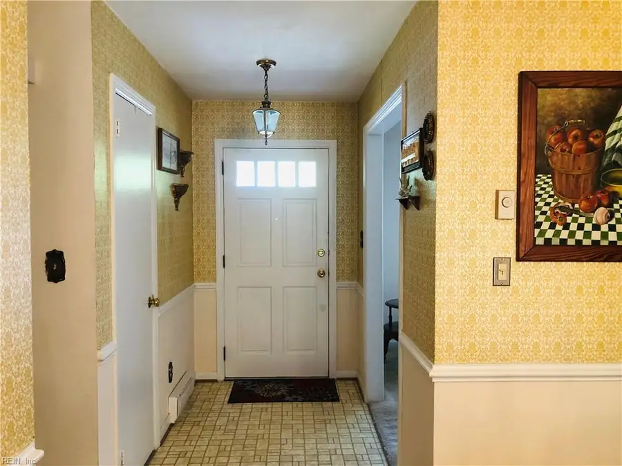 552 Crown Crescent, Chesapeake, VA 23325 - #2