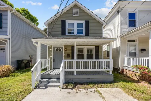 9 Chamberlin Avenue W, Hampton, VA 23666