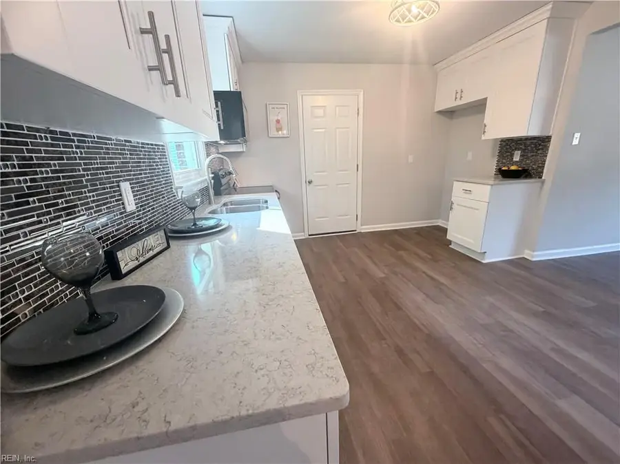615 Gary Lane, Hampton, VA 23661 - #3