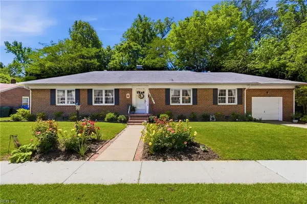 609 Azalea Court, Suffolk, VA 23434