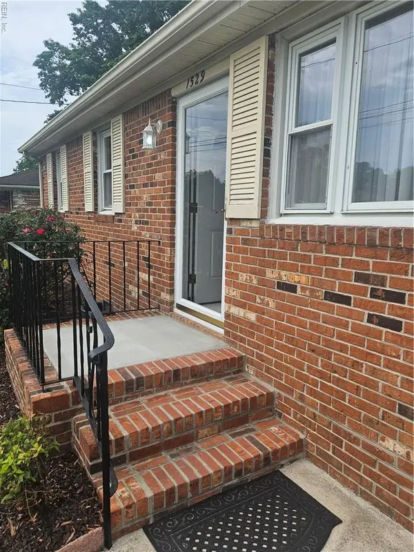 1529 Wood Avenue, Chesapeake, VA 23325