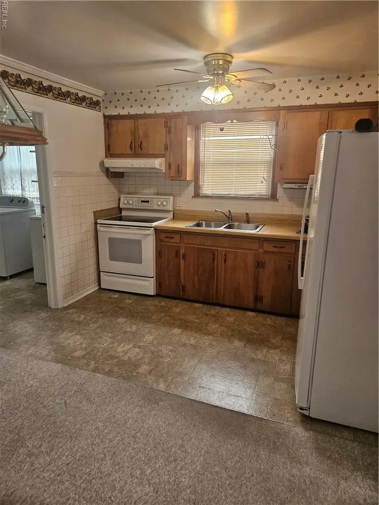 1529 Wood Avenue, Chesapeake, VA 23325 - #3