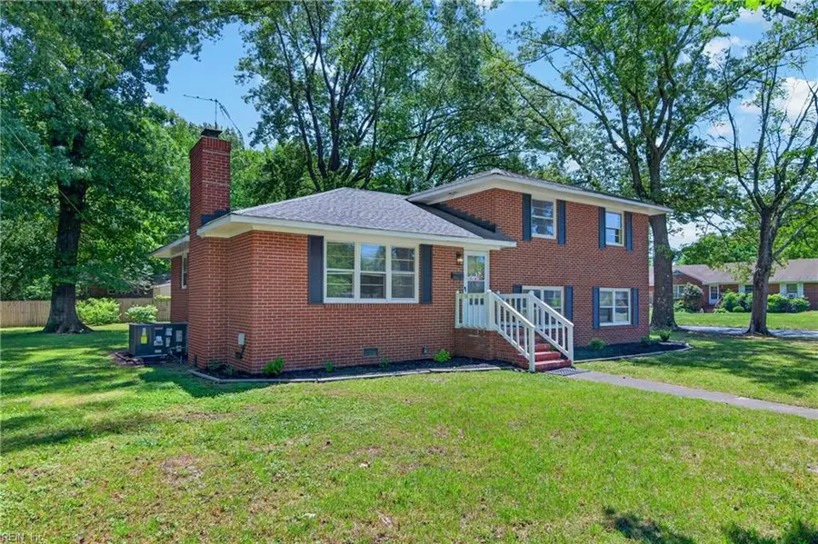 2 Larchmont Crescent, Newport News, VA 23606 - #2
