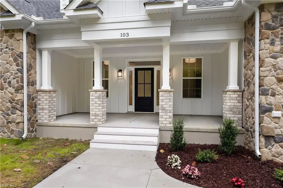 19 Grove Avenue, Suffolk, VA 23434 - #2