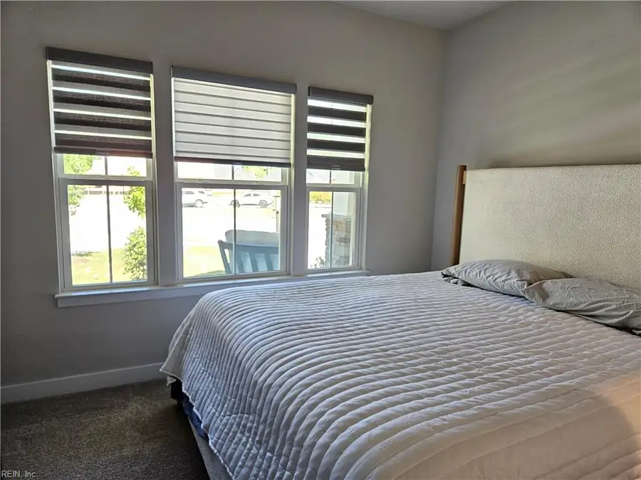 2213 Mainsail Drive, Carrollton, VA 23314 - #3