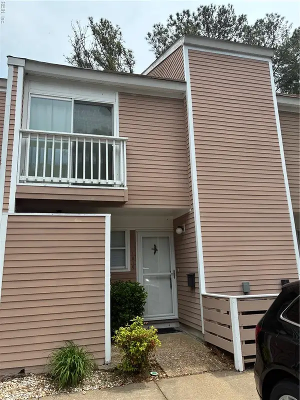 1310 Linkhorn Circle, Virginia Beach, VA 23451