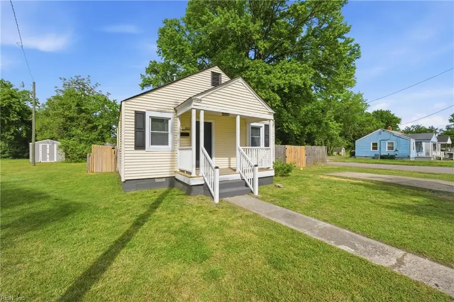 802 Smith Street, Hampton, VA 23661 - #2