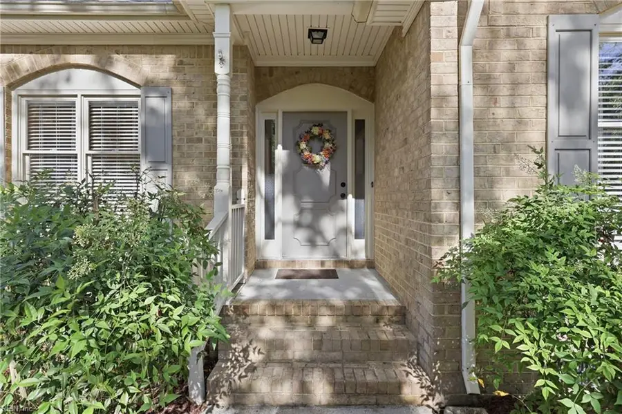 517 Liverpool Court, Chesapeake, VA 23322 - #3