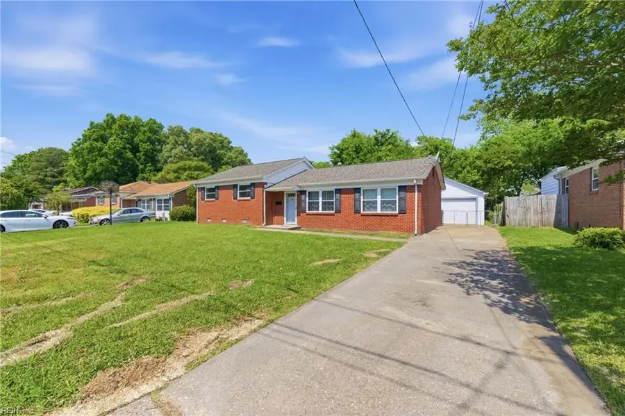 51 Longwood Drive, Hampton, VA 23669 - #2