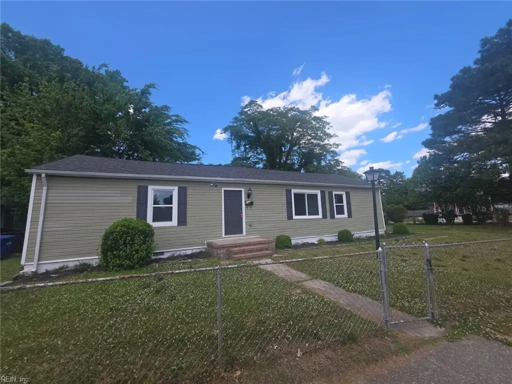 2 Carver Circle, Portsmouth, VA 23701 - #1