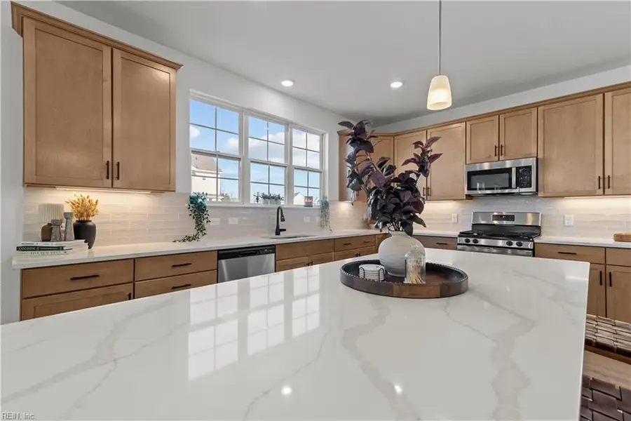 421 Middleton Way, Chesapeake, VA 23322 - #2