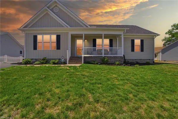330 Pinecliffe Drive, Colonial Heights, VA 23834